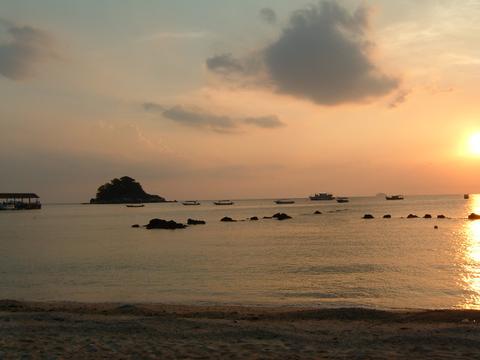 sunset-tioman.jpg